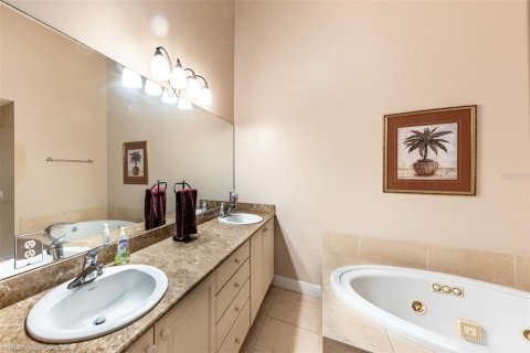 Снять в аренду кондоминиум в Пунта-Горда, Флорида 1 комната, 139.45м2, № 1437308 - фото 24