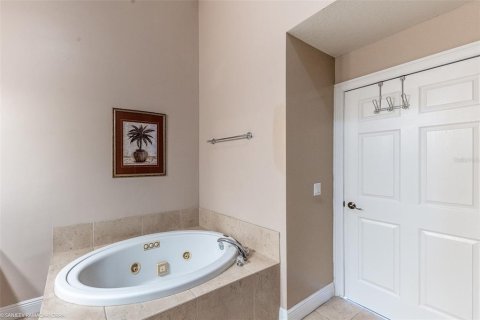 Снять в аренду кондоминиум в Пунта-Горда, Флорида 1 комната, 139.45м2, № 1437308 - фото 26