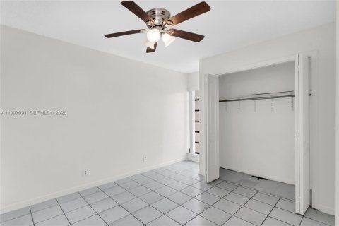 Adosado en venta en Miami, Florida, 3 dormitorios, 98.38 m2 № 2059601 - foto 13