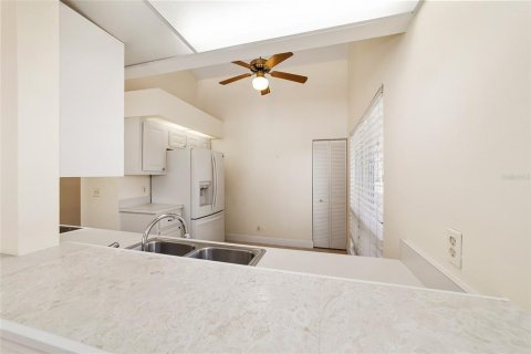 Townhouse in Ocala, Florida 2 bedrooms, 106.93 sq.m. № 1542013 - photo 4