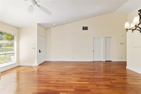 Townhouse in Ocala, Florida 2 bedrooms, 106.93 sq.m. № 1542013 - photo 29