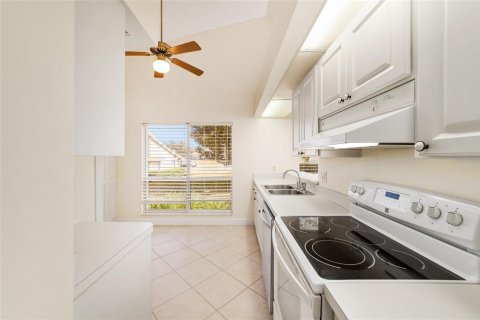 Townhouse in Ocala, Florida 2 bedrooms, 106.93 sq.m. № 1542013 - photo 5