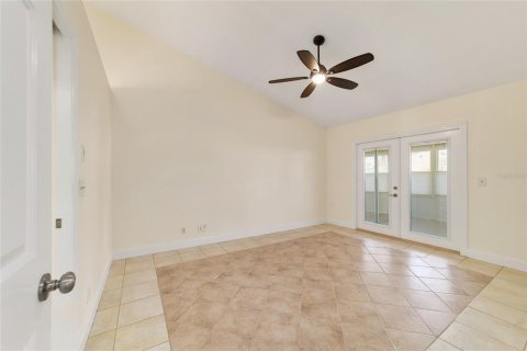 Townhouse in Ocala, Florida 2 bedrooms, 106.93 sq.m. № 1542013 - photo 10