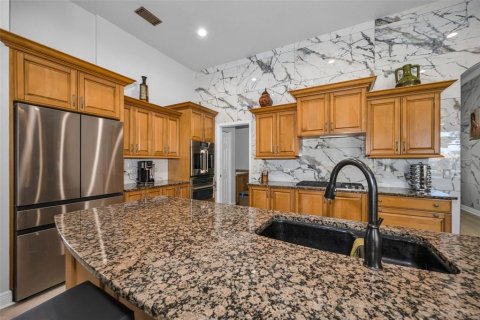 House in Trinity, Florida 4 bedrooms, 261.24 sq.m. № 2297059 - photo 22