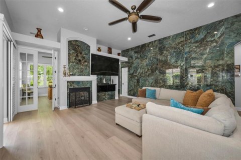 House in Trinity, Florida 4 bedrooms, 261.24 sq.m. № 2297059 - photo 29