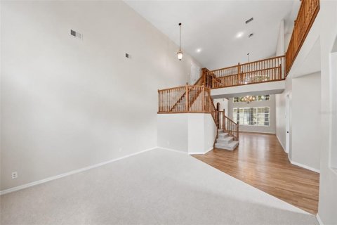 House in Orlando, Florida 5 bedrooms, 345.78 sq.m. № 2157977 - photo 7