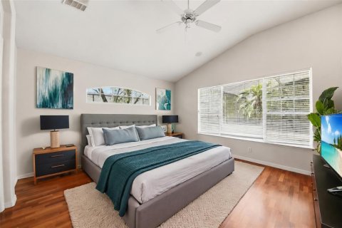 House in Orlando, Florida 5 bedrooms, 345.78 sq.m. № 2157977 - photo 28