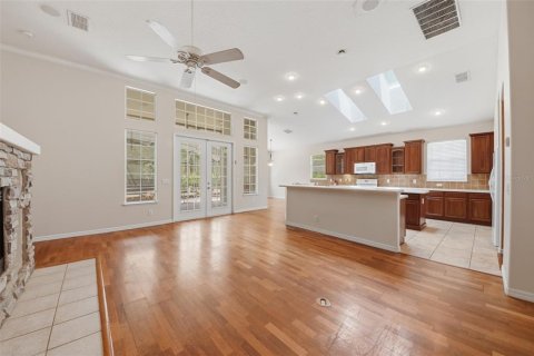 House in Orlando, Florida 5 bedrooms, 345.78 sq.m. № 2157977 - photo 25