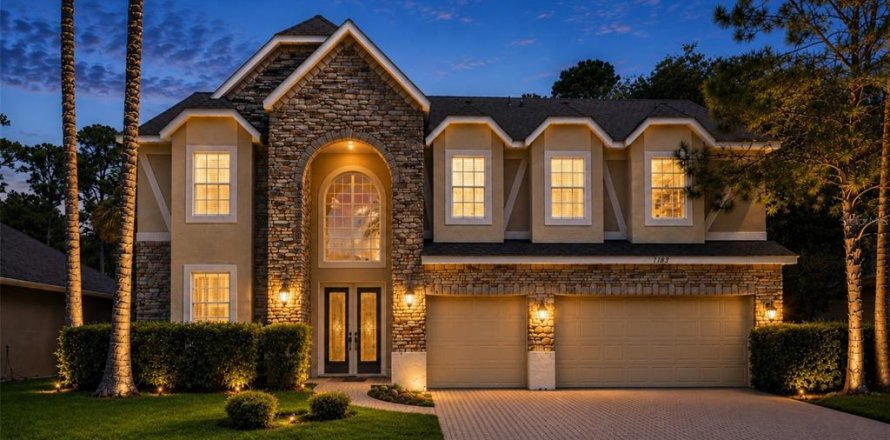 House in Orlando, Florida 5 bedrooms, 345.78 sq.m. № 2157977