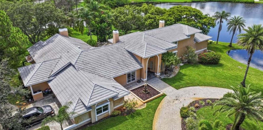 Villa ou maison à Tarpon Springs, Floride 5 chambres, 465.81 m2 № 1845204