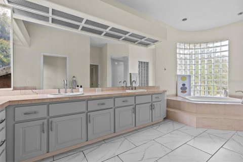 Villa ou maison à vendre à Tarpon Springs, Floride: 5 chambres, 465.81 m2 № 1845204 - photo 23