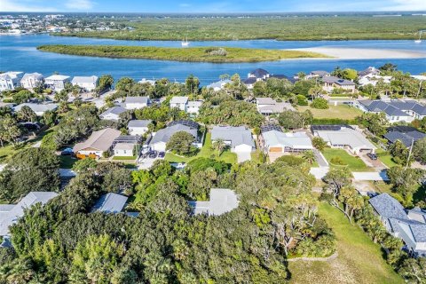 House in New Smyrna Beach, Florida 3 bedrooms, 193.98 sq.m. № 1856694 - photo 6