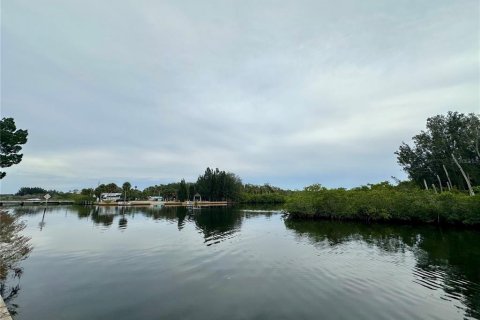 Casa en venta en Spring Hill, Florida, 2 dormitorios, 91.6 m2 № 2156453 - foto 21