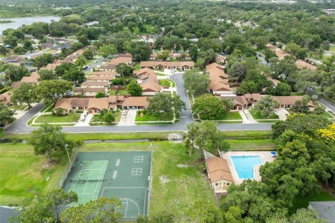 Touwnhouse à vendre à Casselberry, Floride: 2 chambres, 104.42 m2 № 2092331 - photo 9