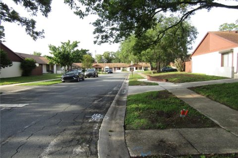 Touwnhouse à vendre à Casselberry, Floride: 2 chambres, 104.42 m2 № 2092331 - photo 4