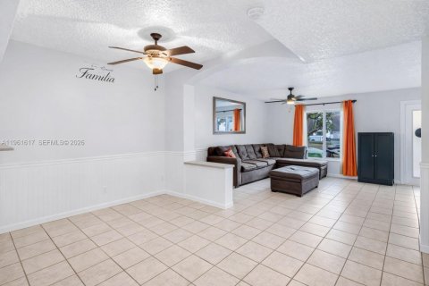 Adosado en venta en Tamarac, Florida, 3 dormitorios, 156.08 m2 № 2024734 - foto 6