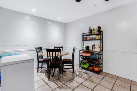 Adosado en venta en Tamarac, Florida, 3 dormitorios, 156.08 m2 № 2024734 - foto 13