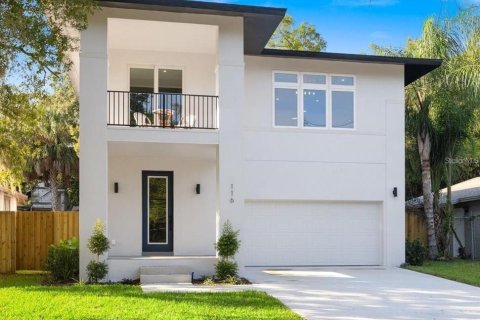Villa ou maison à louer à Tampa, Floride: 4 chambres, 222.5 m2 № 1915025 - photo 1