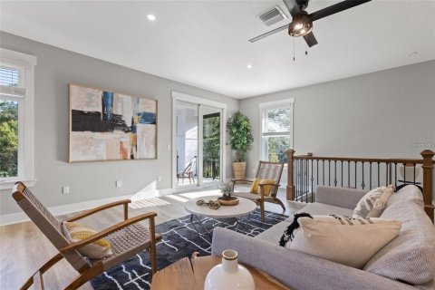 Villa ou maison à louer à Tampa, Floride: 4 chambres, 222.5 m2 № 1915025 - photo 4
