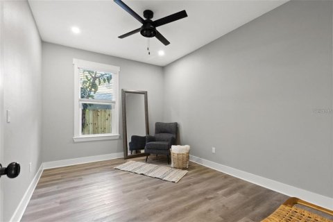 Villa ou maison à louer à Tampa, Floride: 4 chambres, 222.5 m2 № 1915025 - photo 13