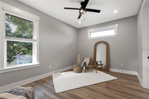Villa ou maison à louer à Tampa, Floride: 4 chambres, 222.5 m2 № 1915025 - photo 12