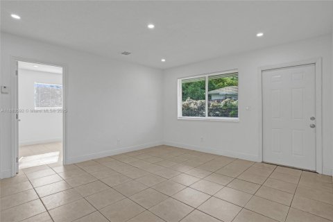 Villa ou maison à louer à Hallandale Beach, Floride: 3 chambres, 98.48 m2 № 1932133 - photo 22
