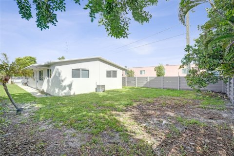 Villa ou maison à louer à Hallandale Beach, Floride: 3 chambres, 98.48 m2 № 1932133 - photo 24
