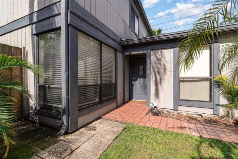 Touwnhouse à vendre à Maitland, Floride: 2 chambres, 160.91 m2 № 1844832 - photo 2