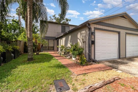 Touwnhouse à vendre à Maitland, Floride: 2 chambres, 160.91 m2 № 1844832 - photo 1
