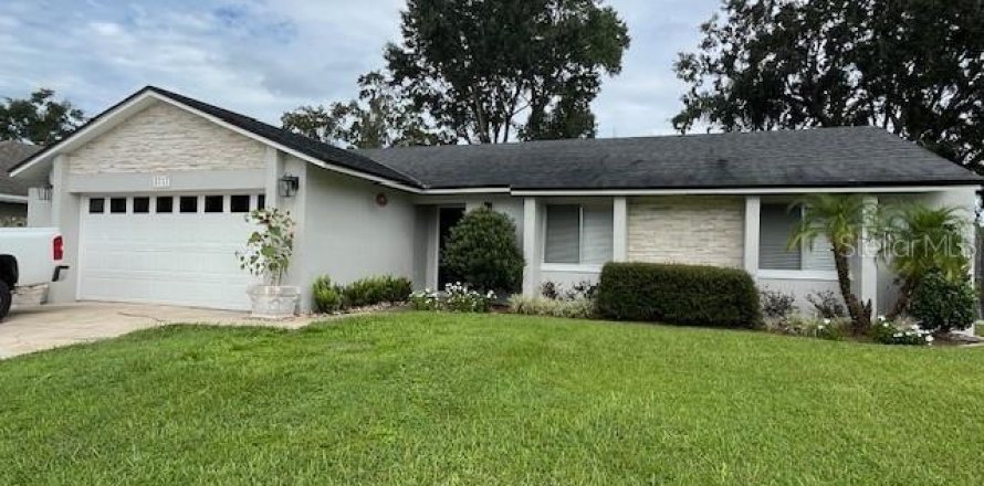 House in Belle Isle, Florida 3 bedrooms, 122.26 sq.m. № 2402995