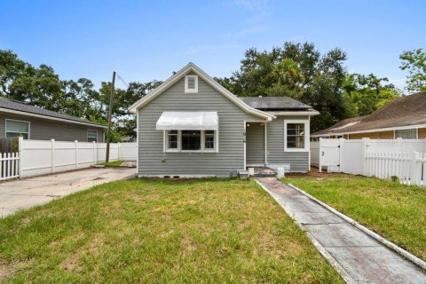 Apartamento en alquiler en Saint Petersburg, Florida, 3 dormitorios, 92.53 m2 № 1879755 - foto 1