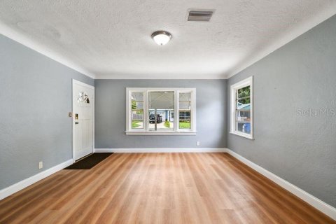 Apartamento en alquiler en Saint Petersburg, Florida, 3 dormitorios, 92.53 m2 № 1879755 - foto 3