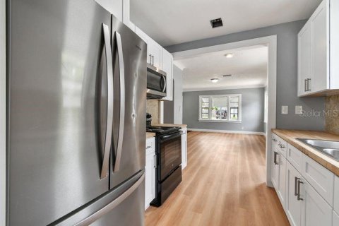 Apartamento en alquiler en Saint Petersburg, Florida, 3 dormitorios, 92.53 m2 № 1879755 - foto 8