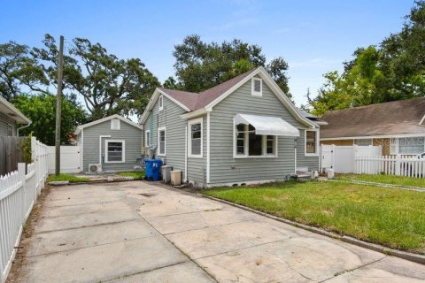 Apartamento en alquiler en Saint Petersburg, Florida, 3 dormitorios, 92.53 m2 № 1879755 - foto 2