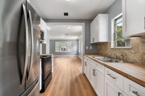 Apartamento en alquiler en Saint Petersburg, Florida, 3 dormitorios, 92.53 m2 № 1879755 - foto 9