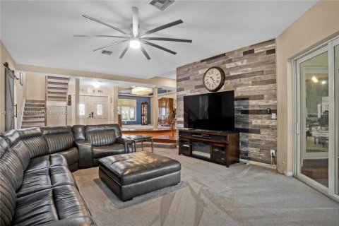Villa ou maison à vendre à Plantation, Floride: 5 chambres, 352.29 m2 № 1836583 - photo 12