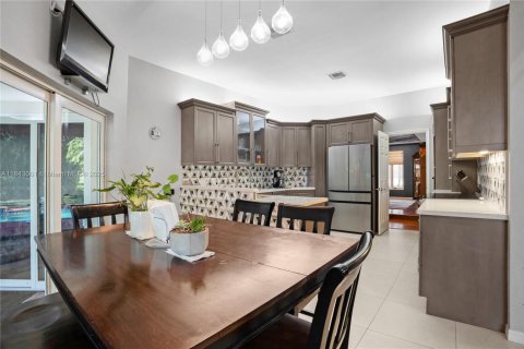 Villa ou maison à vendre à Plantation, Floride: 5 chambres, 352.29 m2 № 1836583 - photo 20