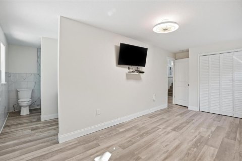 Casa en venta en Weeki Wachee, Florida, 2 dormitorios, 150.87 m2 № 2196539 - foto 18