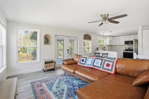 Casa en venta en Weeki Wachee, Florida, 2 dormitorios, 150.87 m2 № 2196539 - foto 9