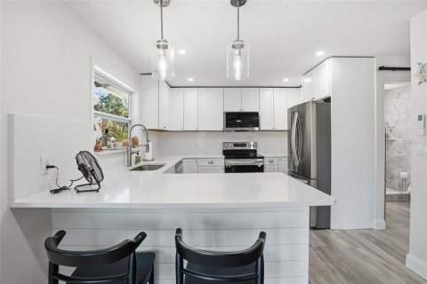 Casa en venta en Weeki Wachee, Florida, 2 dormitorios, 150.87 m2 № 2196539 - foto 7