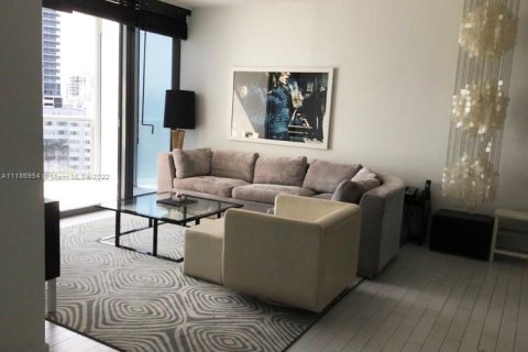 Apartamento en alquiler en Miami Beach, Florida, 2 dormitorios, 95.32 m2 № 1959484 - foto 2