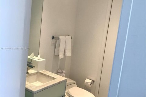 Apartamento en alquiler en Miami Beach, Florida, 2 dormitorios, 95.32 m2 № 1959484 - foto 16