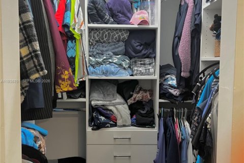 Villa ou maison à vendre à Pembroke Pines, Floride: 3 chambres, 100.06 m2 № 1997640 - photo 24