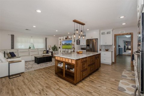 Casa en venta en Lutz, Florida, 3 dormitorios, 189.15 m2 № 1873006 - foto 12