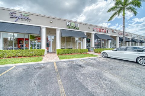 Commercial property in North Miami Beach, Florida № 1862702 - photo 26