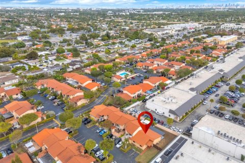 Adosado en venta en Miami, Florida, 3 dormitorios, 103.4 m2 № 2006770 - foto 28