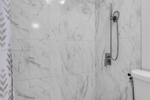 Adosado en venta en Miami, Florida, 3 dormitorios, 103.4 m2 № 2006770 - foto 20