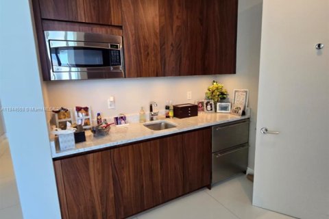 Condominio en alquiler en Bal Harbour, Florida, 3 dormitorios, 361.3 m2 № 1940303 - foto 7