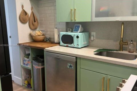 Copropriété à louer à Miami Beach, Floride: 1 chambre, 88.26 m2 № 2007870 - photo 14