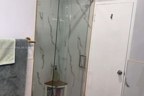 Copropriété à louer à Miami Beach, Floride: 1 chambre, 88.26 m2 № 2007870 - photo 17